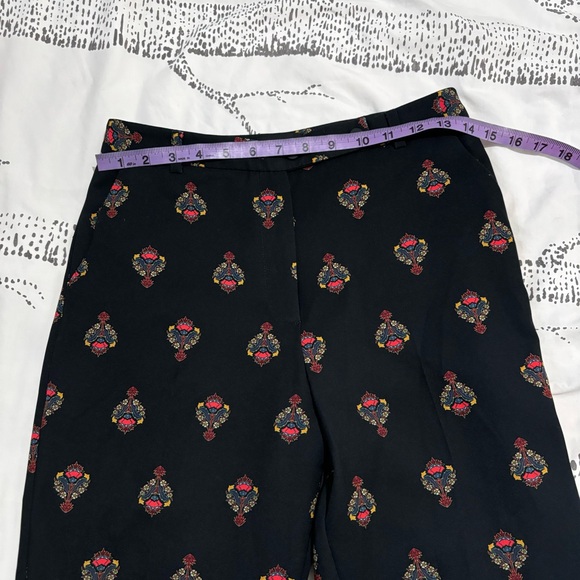 LIKE NEW TOPSHOP PATTERNED PANTS - Picture 6 of 10